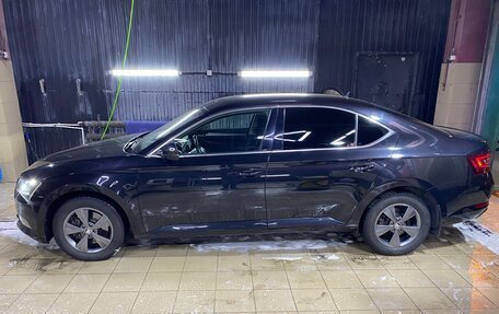 Skoda Superb III рестайлинг, 2015 год, 1 590 000 рублей, 39 фотография