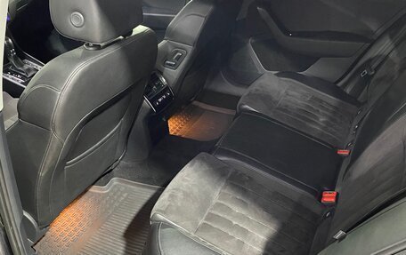 Skoda Superb III рестайлинг, 2015 год, 1 590 000 рублей, 37 фотография