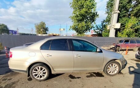 Volkswagen Jetta VI, 2009 год, 650 000 рублей, 8 фотография