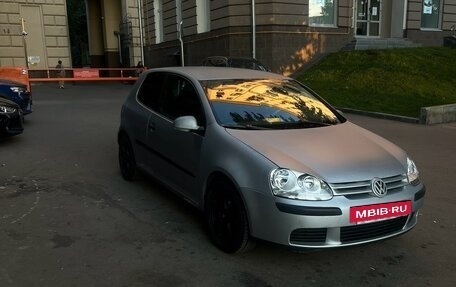 Volkswagen Golf V, 2003 год, 529 000 рублей, 3 фотография