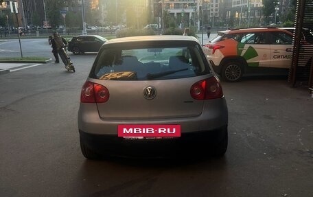 Volkswagen Golf V, 2003 год, 529 000 рублей, 9 фотография