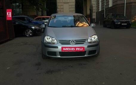 Volkswagen Golf V, 2003 год, 529 000 рублей, 4 фотография