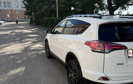 Toyota RAV4, 2016 год, 2 500 000 рублей, 5 фотография