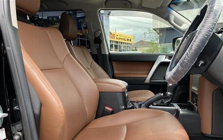 Toyota Land Cruiser Prado 150 рестайлинг 2, 2021 год, 3 218 000 рублей, 11 фотография