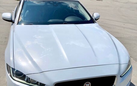 Jaguar XE I рестайлинг, 2015 год, 1 650 000 рублей, 1 фотография