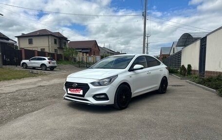 Hyundai Solaris II рестайлинг, 2017 год, 1 100 000 рублей, 1 фотография