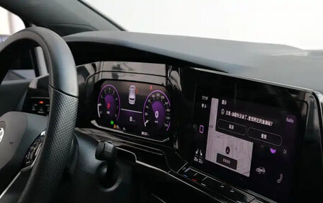 Volkswagen Golf VIII, 2022 год, 1 700 000 рублей, 8 фотография