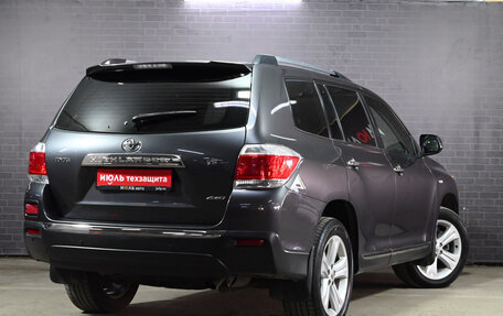 Toyota Highlander III, 2011 год, 2 350 000 рублей, 7 фотография