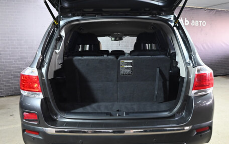 Toyota Highlander III, 2011 год, 2 350 000 рублей, 6 фотография