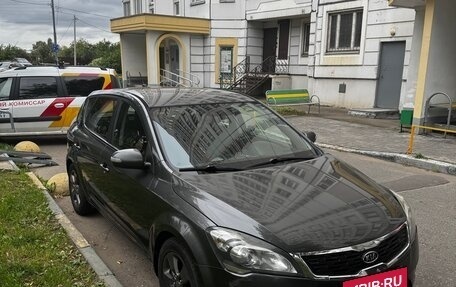KIA cee'd I рестайлинг, 2010 год, 618 000 рублей, 1 фотография