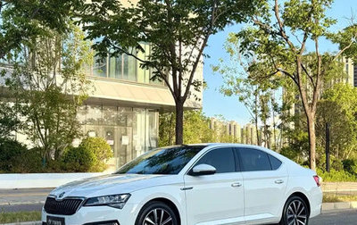 Skoda Superb III рестайлинг, 2022 год, 2 300 275 рублей, 1 фотография