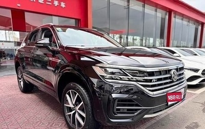 Volkswagen Touareg III, 2021 год, 5 300 000 рублей, 1 фотография