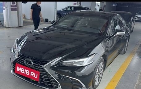 Lexus ES VII, 2021 год, 2 800 000 рублей, 1 фотография