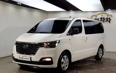 Hyundai Grand Starex Grand Starex I рестайлинг 2, 2021 год, 2 590 000 рублей, 1 фотография