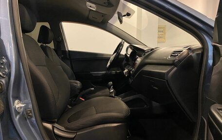 KIA Rio III рестайлинг, 2015 год, 930 000 рублей, 29 фотография