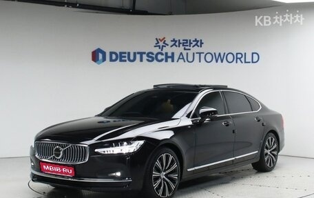 Volvo S90 II рестайлинг, 2023 год, 4 610 000 рублей, 1 фотография