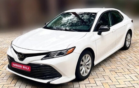 Toyota Camry, 2018 год, 1 600 000 рублей, 1 фотография