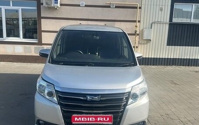 Toyota Noah III, 2014 год, 1 250 000 рублей, 1 фотография