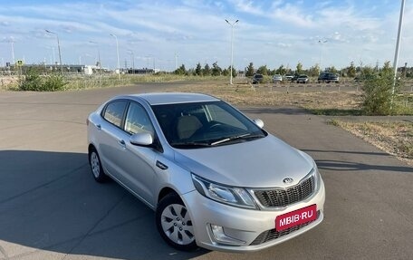 KIA Rio III рестайлинг, 2014 год, 950 000 рублей, 1 фотография