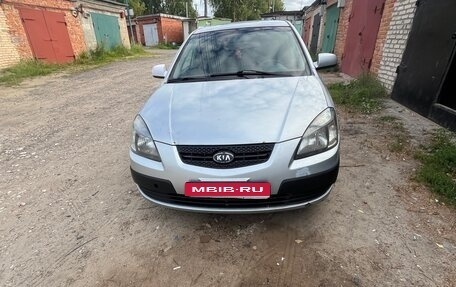 KIA Rio II, 2007 год, 300 000 рублей, 1 фотография