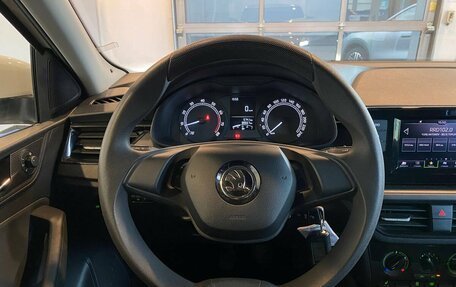 Skoda Rapid II, 2020 год, 1 500 000 рублей, 10 фотография