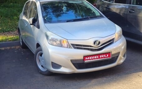 Toyota Vitz, 2013 год, 650 000 рублей, 1 фотография