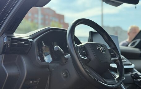 Toyota Land Cruiser, 2022 год, 8 990 000 рублей, 17 фотография