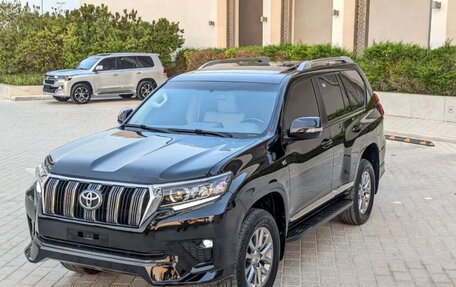 Toyota Land Cruiser Prado 150 рестайлинг 2, 2023 год, 6 500 000 рублей, 1 фотография