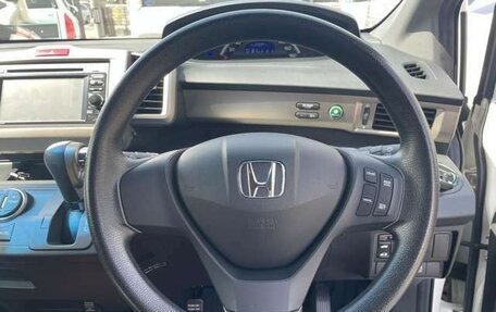 Honda Freed I, 2016 год, 795 000 рублей, 8 фотография