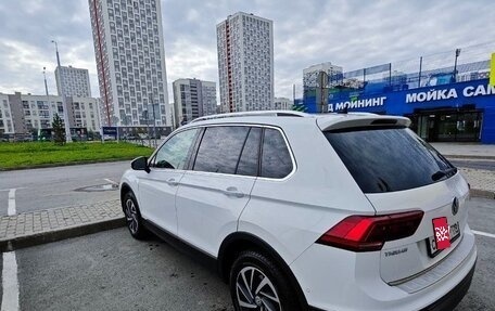 Volkswagen Tiguan II, 2018 год, 2 500 000 рублей, 5 фотография