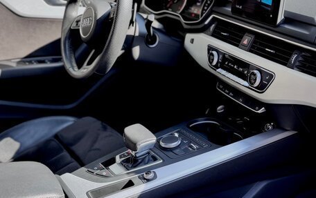 Audi A4, 2019 год, 2 800 000 рублей, 6 фотография