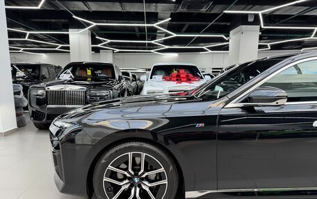 BMW 7 серия, 2024 год, 17 200 000 рублей, 15 фотография