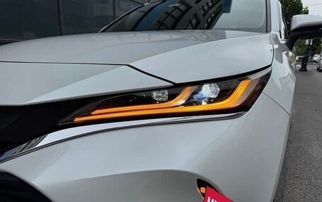 Toyota Harrier, 2022 год, 3 430 000 рублей, 5 фотография