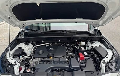 Toyota Harrier, 2022 год, 3 430 000 рублей, 10 фотография