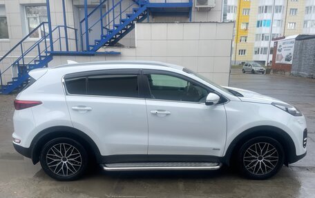 KIA Sportage IV рестайлинг, 2018 год, 2 350 000 рублей, 3 фотография