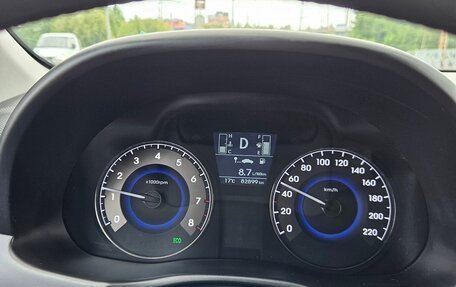 Hyundai Solaris II рестайлинг, 2014 год, 1 180 000 рублей, 12 фотография