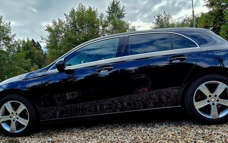 Mercedes-Benz A-Класс, 2018 год, 2 780 000 рублей, 8 фотография