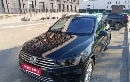 Volkswagen Touareg III, 2015 год, 3 700 000 рублей, 2 фотография