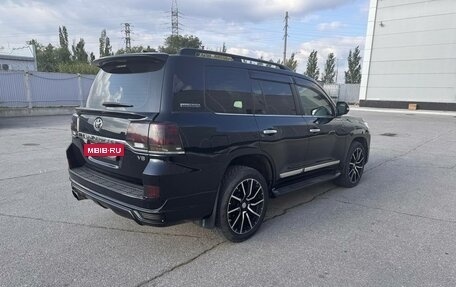 Toyota Land Cruiser 200, 2015 год, 5 550 000 рублей, 3 фотография