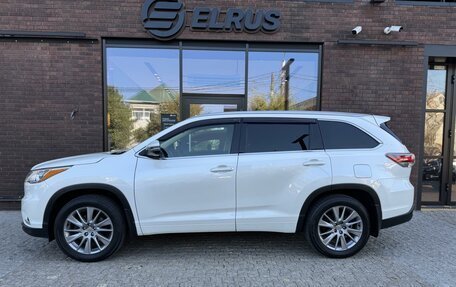 Toyota Highlander III, 2014 год, 2 390 000 рублей, 11 фотография