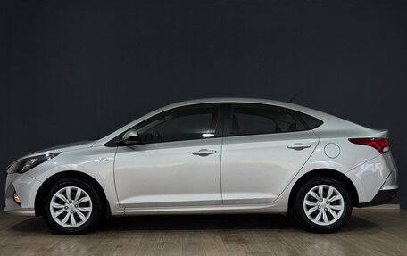 Hyundai Solaris II рестайлинг, 2022 год, 1 650 000 рублей, 5 фотография