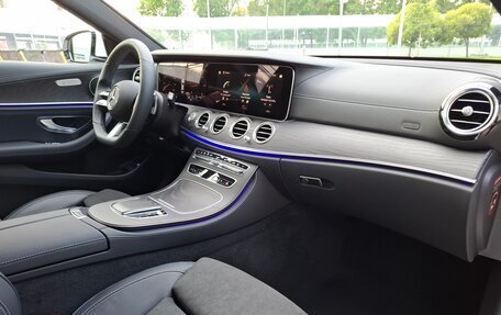 Mercedes-Benz E-Класс, 2022 год, 7 500 000 рублей, 10 фотография