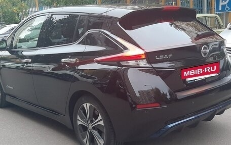 Nissan Leaf II, 2017 год, 1 750 000 рублей, 6 фотография