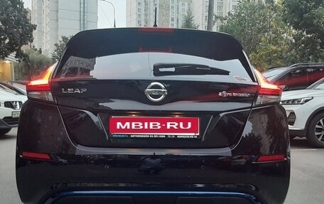 Nissan Leaf II, 2017 год, 1 750 000 рублей, 7 фотография