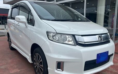 Honda Freed I, 2016 год, 854 000 рублей, 1 фотография