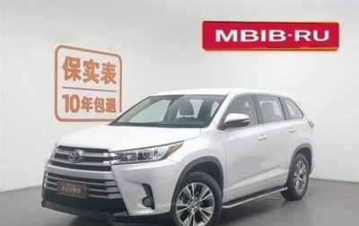 Toyota Highlander III, 2021 год, 2 880 000 рублей, 1 фотография
