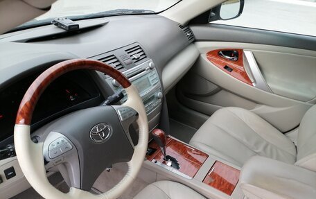 Toyota Camry, 2007 год, 1 130 000 рублей, 4 фотография