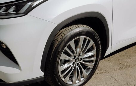 Toyota Highlander, 2025 год, 5 790 000 рублей, 5 фотография