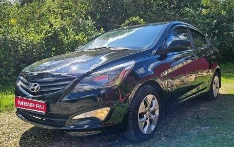 Hyundai Solaris II рестайлинг, 2016 год, 620 000 рублей, 1 фотография
