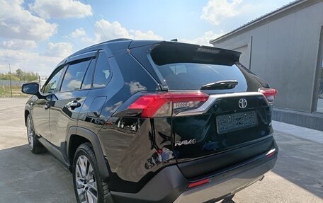 Toyota RAV4, 2020 год, 2 950 000 рублей, 17 фотография